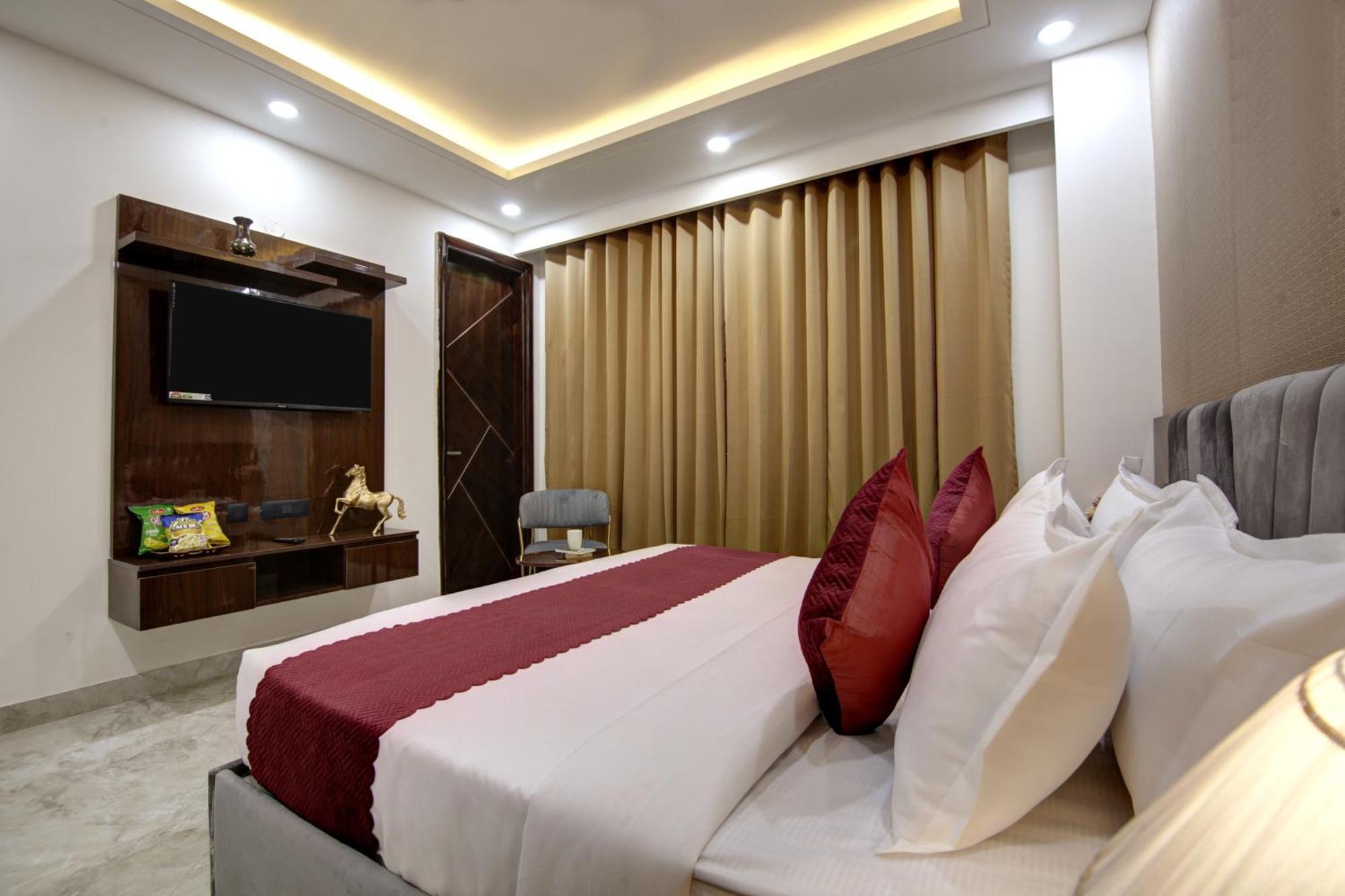 Limewood Stay - Millennium Huda City Center Gurgaon Exterior foto